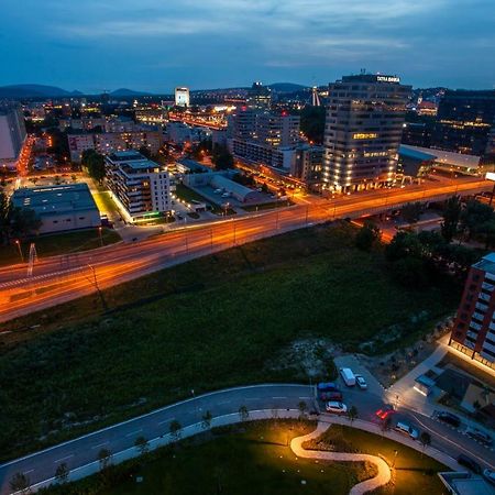 Air-Conditioned City View Apartment 24H Check-In Bratislava Bagian luar foto